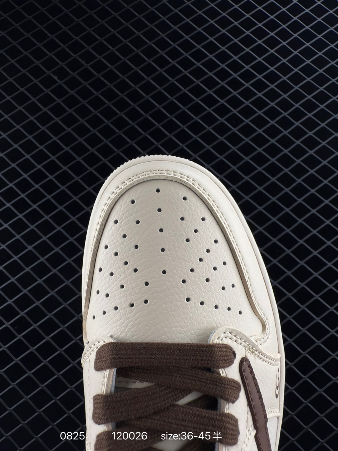 Travis Scott x Air Jordan 1 ” Reverse Mocha “